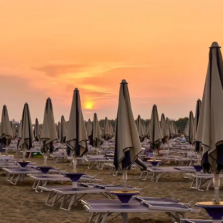 Colorful With Patio * Bibione